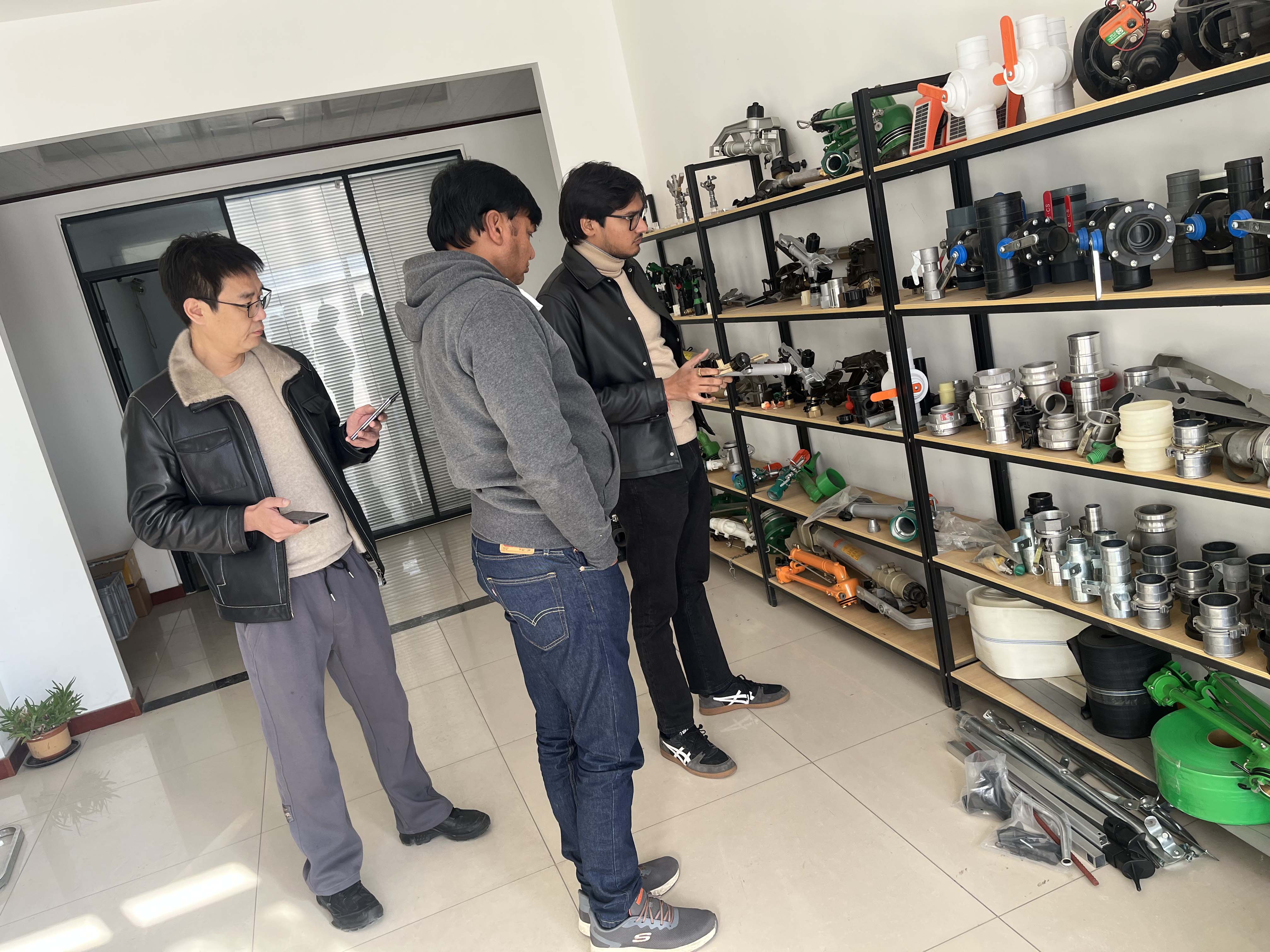 新疆NS40 涡轮喷枪获客户青睐 洽谈批量合作